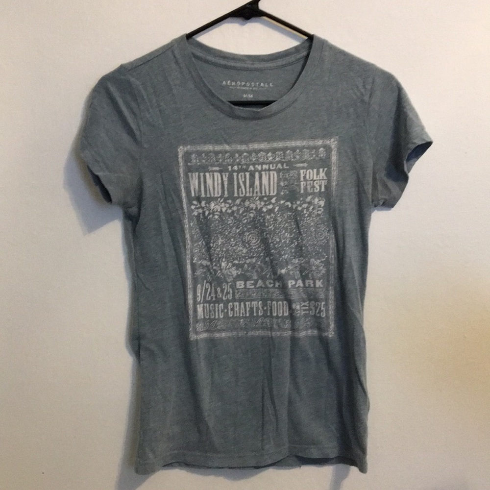 I am selling a t shirt